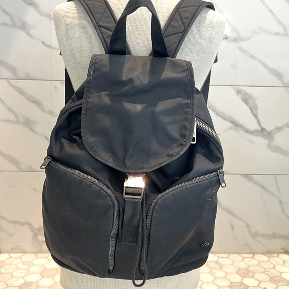 Lululemon Carry Onward Rucksack *12L Black Backpack - Picture 2 of 16